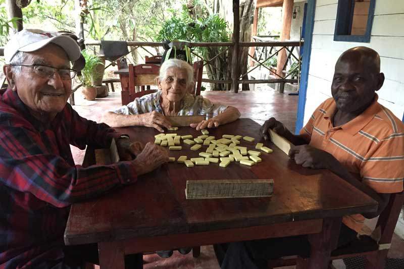 A friendly game of Cuban dominoes